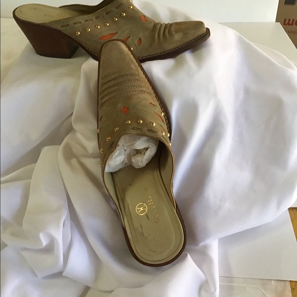 Cole Han slip on mule. Cowboy look. - Picture 3 of 6